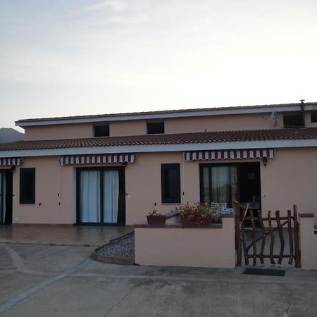 La Jatta Hotel Будони Екстериор снимка